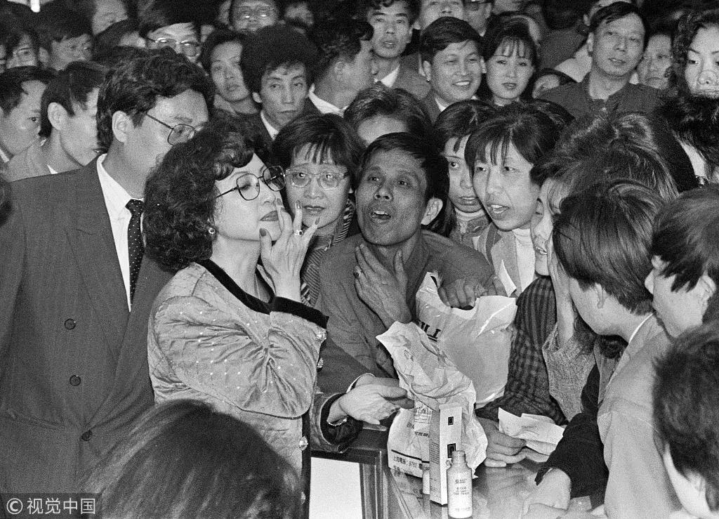 70张照片合集视频,70年衣食住行对比图