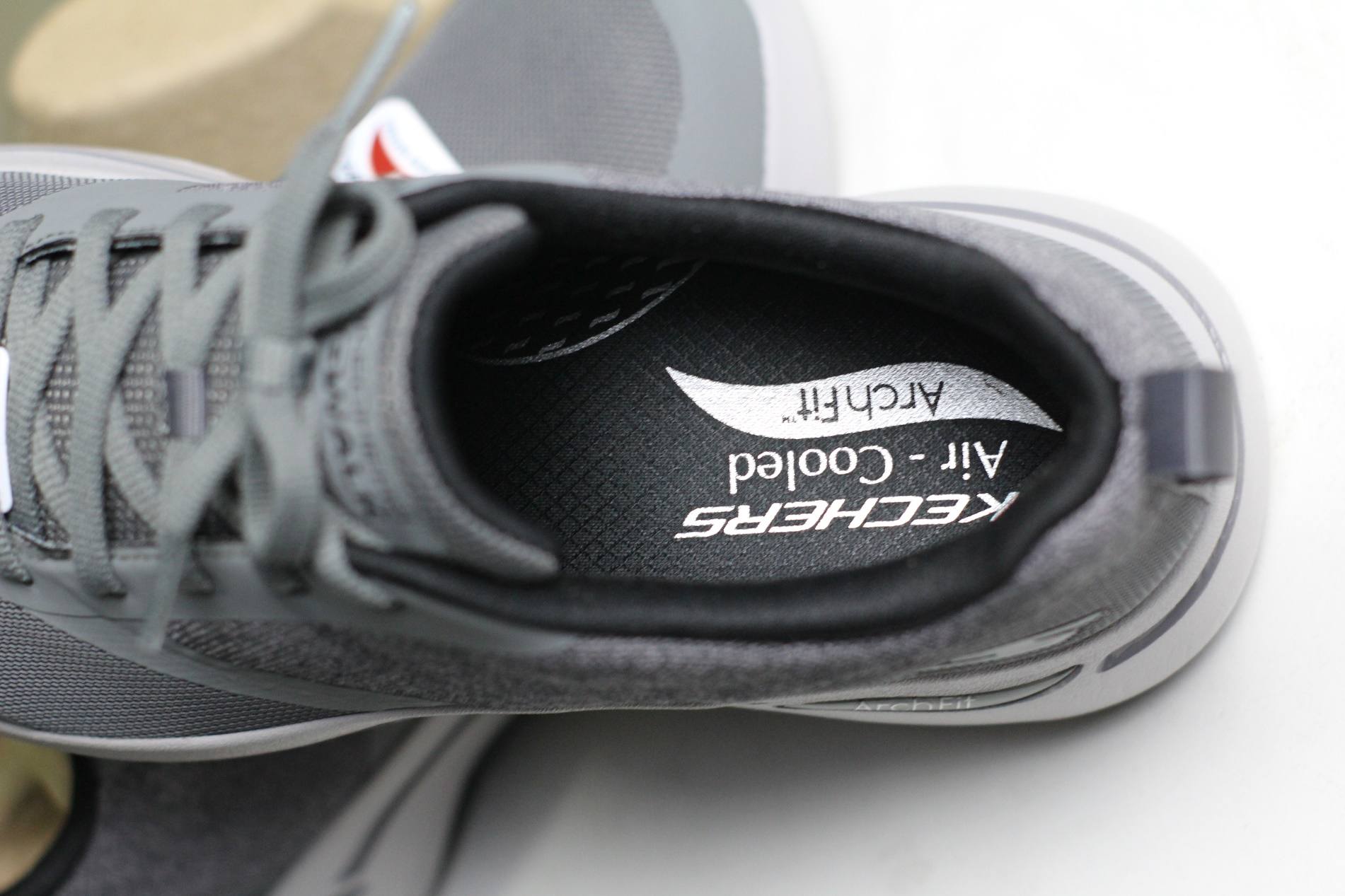 30来岁特别惊喜的生日礼物,斯凯奇春秋款