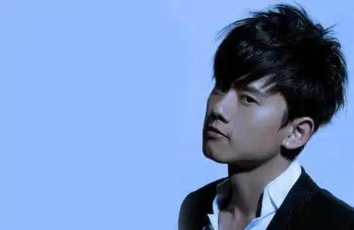 谢娜和张杰之间的趣事,谢娜和张杰的爱情故事如何展开的