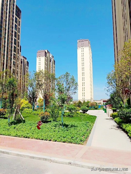 顶级一线河景房,一线河景房诗意生活依河而居