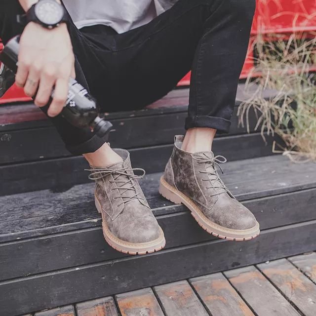 没有鞋带的英伦风马丁靴如何搭配,小个子马丁靴的多种穿搭