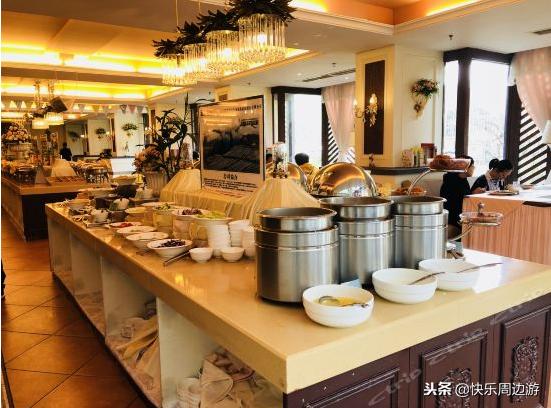 七里坪温泉酒店泡天然温泉,七里坪峨眉山酒店的温泉有多高