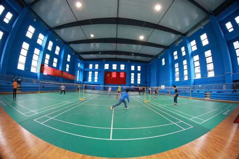 初中报考铁路学校和高中有啥区别,选择铁道学校有什么好处