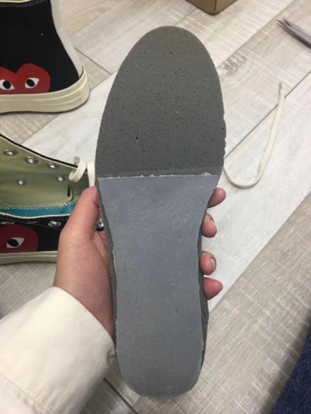 vans的配盒到底是真是假？sample鞋到底是什么？