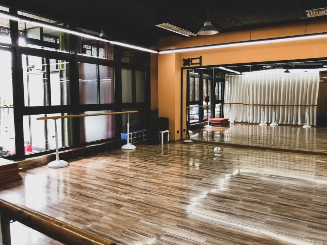 西门小学报舞蹈班,西门舞蹈班