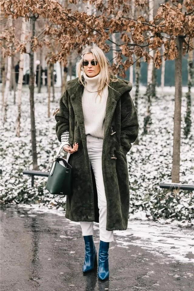 “矮个”女生，尽量避免这4种穿搭，显胖容易显矮，你中招了几个