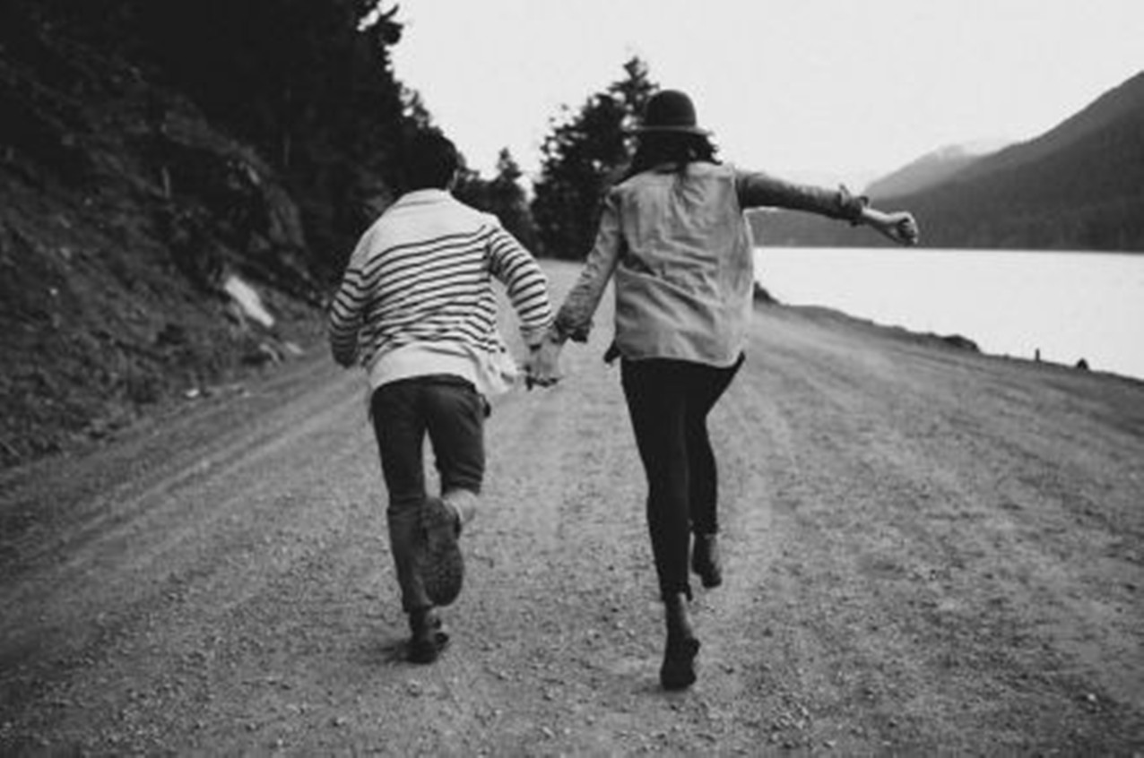 男朋友的前女友总是来纠缠怎么办,男朋友前女友一直纠缠怎么办