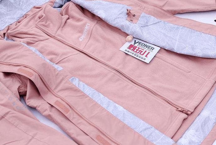 冲锋衣又酷又飒,你不知道的冲锋衣时髦风尚