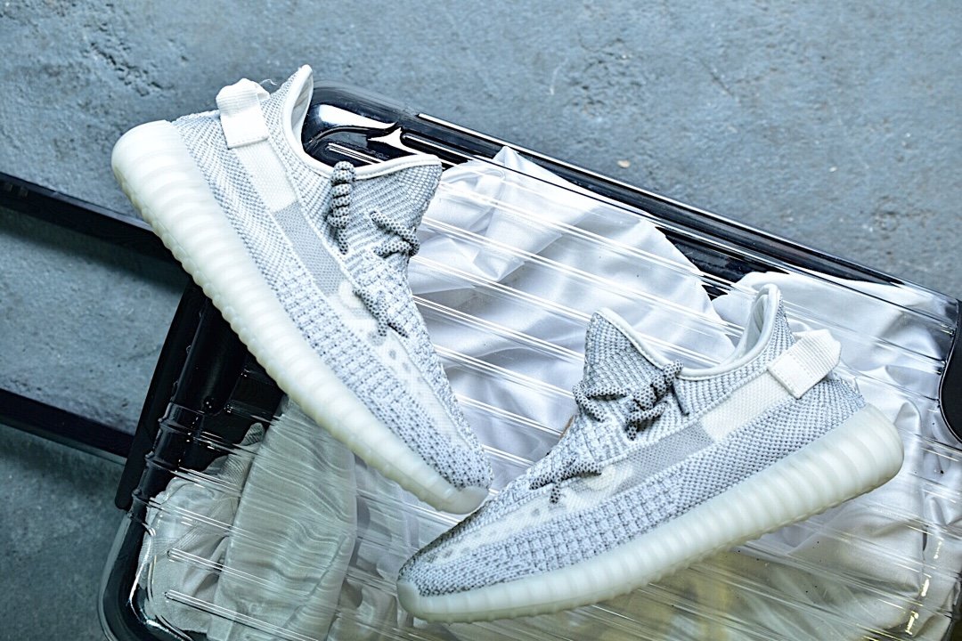 阿迪达斯椰子350新款发售,阿迪达斯新款椰子鞋350v2