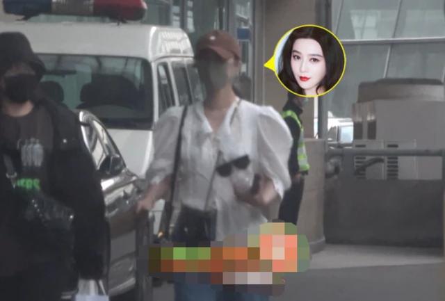 范冰冰近日机场照背的包,范冰冰双背包