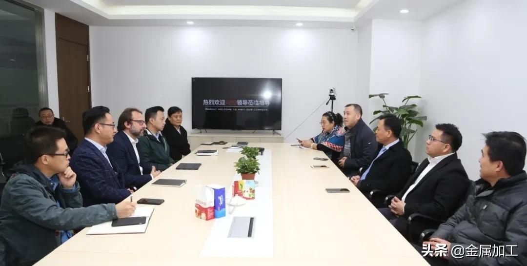 东升焊接机器人,abb机器人产品