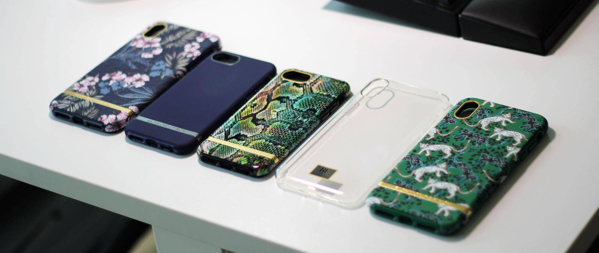 richmondfinch苹果xsmax手机壳,换一张新的手机壳