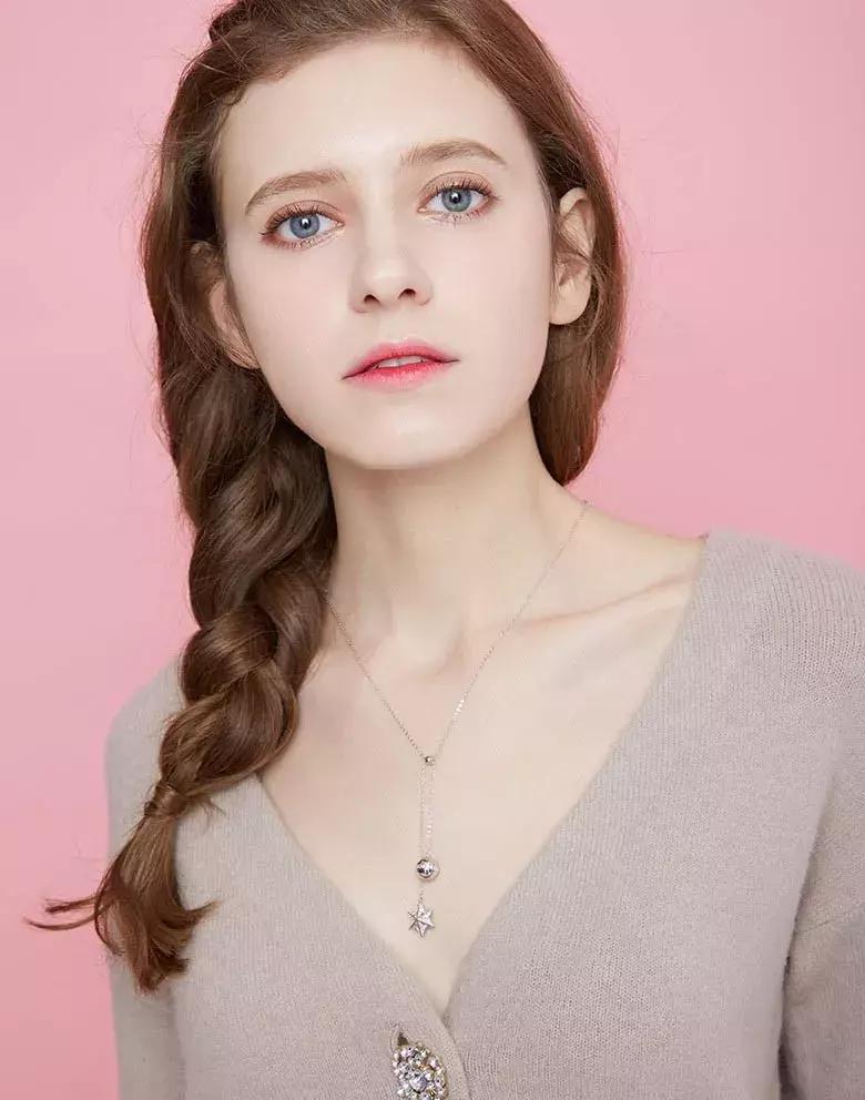 娜扎脖子戴什么,娜扎葫芦项链