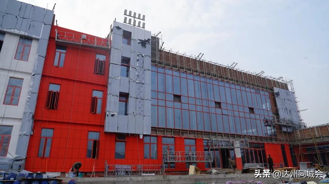 高家坝足球运动公园航拍,达州市高家坝运动公园