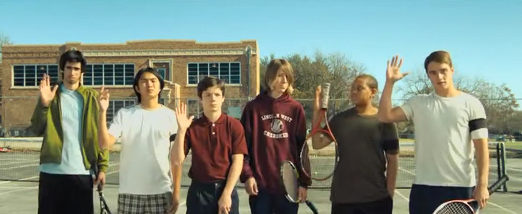 是谁把网球带入屎尿屁的R级境地？然而它是励志的