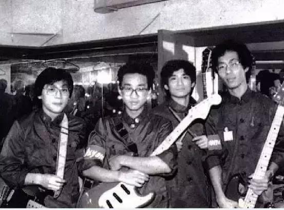 黄家驹之死真相揭秘,黄家驹去世后香港有多少人