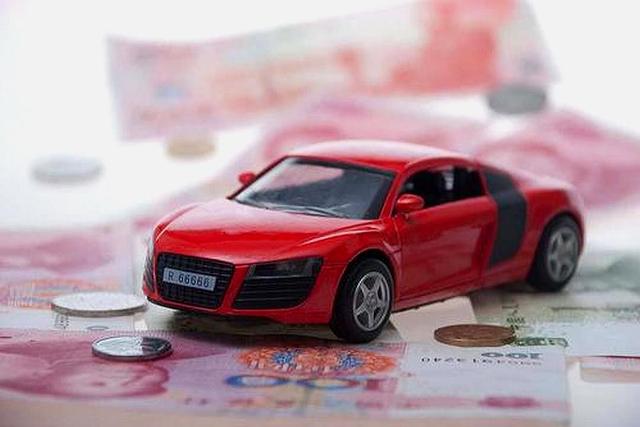 新车第一年5000第二年保险多少钱,新车保险100万和200万保费差多少