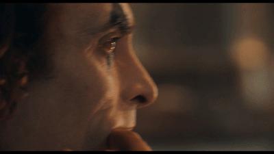 开局9.7，全世界都为这个疯子鼓掌