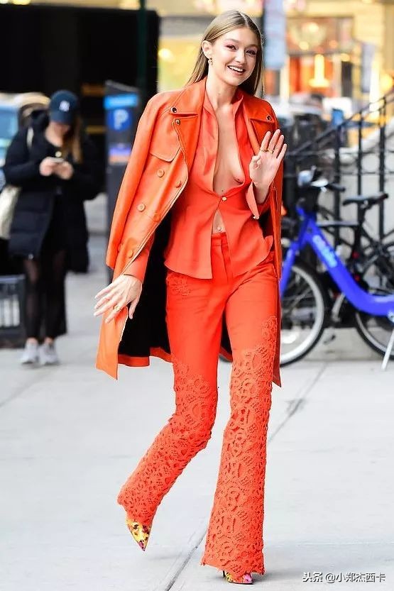 福尔摩斯·小郑周报