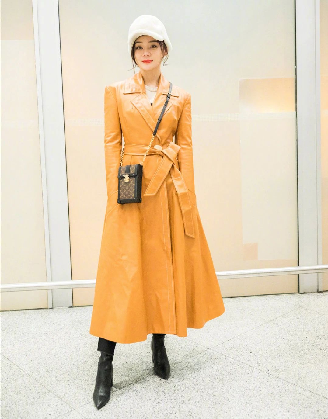 秋冬穿搭显腰线,冬天怎么穿显腰身有它就没问题