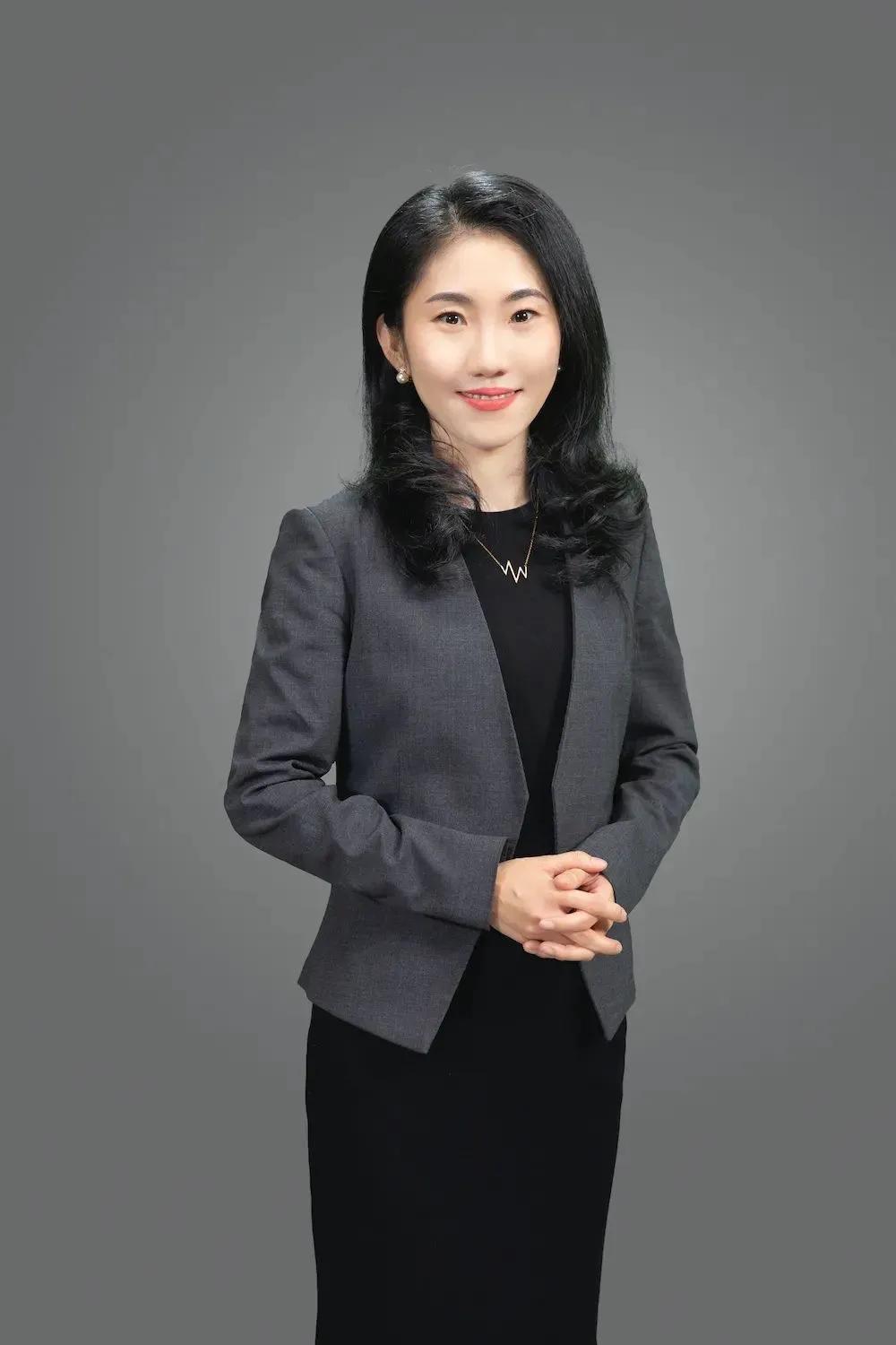 华夏基金“成长消费一姐”孙轶佳的进化：从新兴消费，到新兴经济