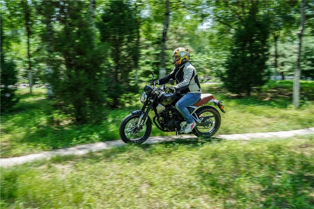 五羊本田cb190ss鸷道真实测评,最新款五羊本田鸷道cb190ss