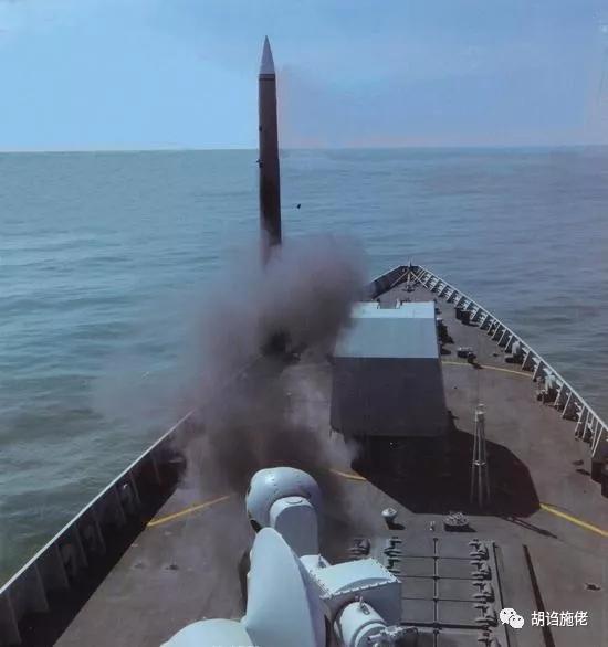 胡诌施佬：海军不急军迷急，“一坑四弹”在哪里