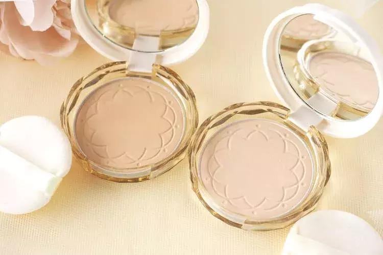 日本高中女生教你如何在10元店淘宝!10元当100元用的秘诀