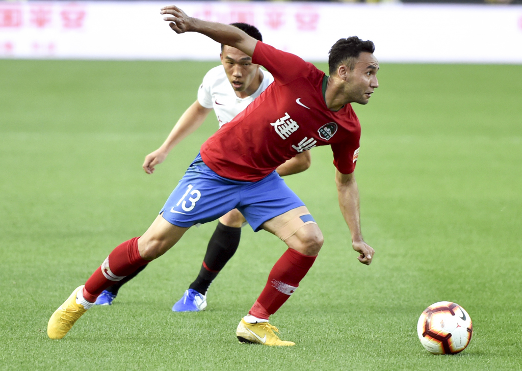 大反转!建业挽留中场核心,一波操作稳定军心,前国脚或加盟