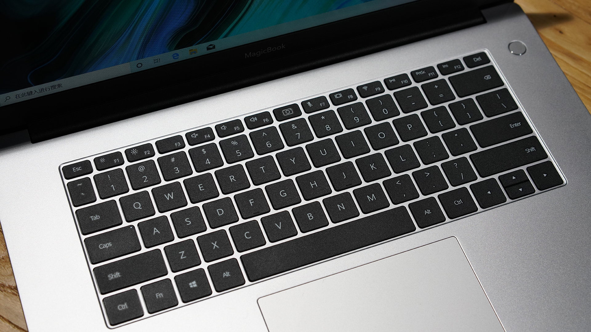 荣耀4000左右的手机全面屏 (荣耀新本高配)