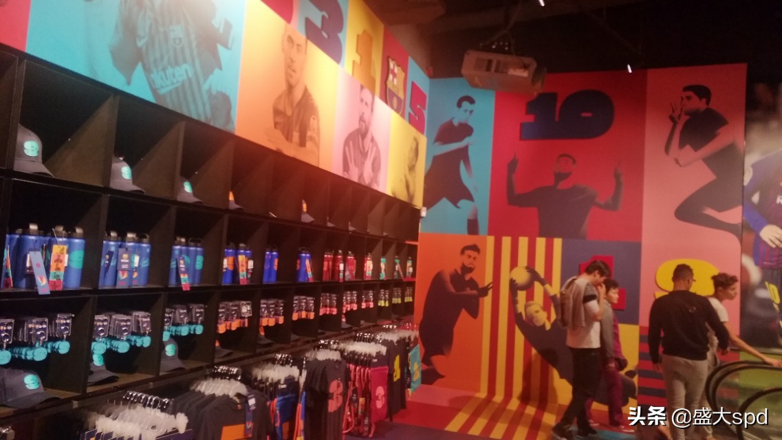 鐩涘ぇ涔嬫梾,鐩涘ぇ鏃呯▼