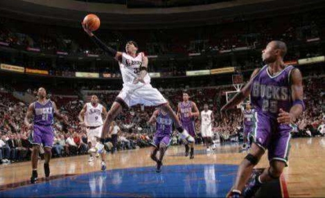 一个人对抗全世界视频,一个人对抗全世界的人物