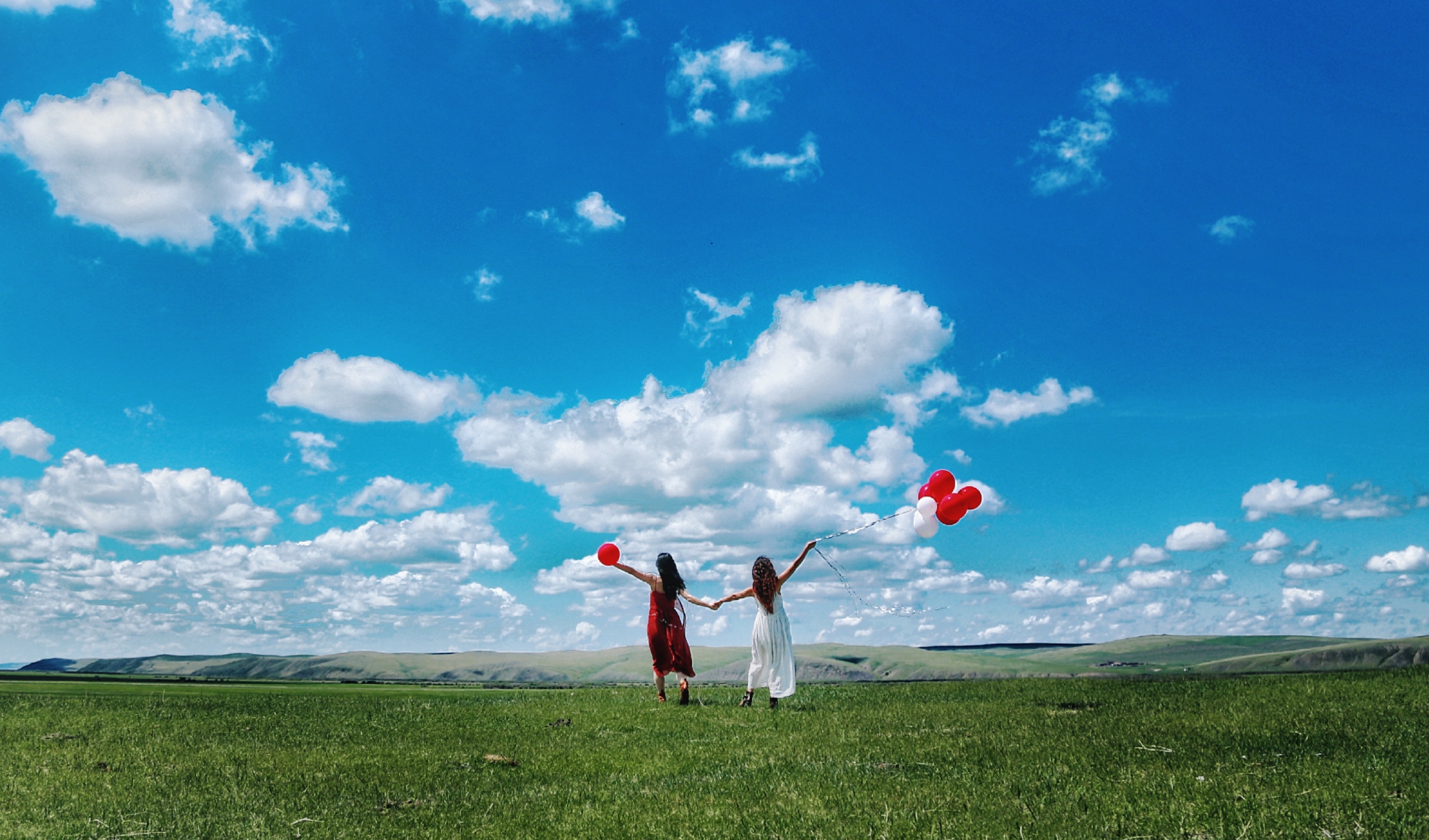 闺蜜旅游拍照片怎么摆动作,闺蜜旅游拍照姿势大全站姿