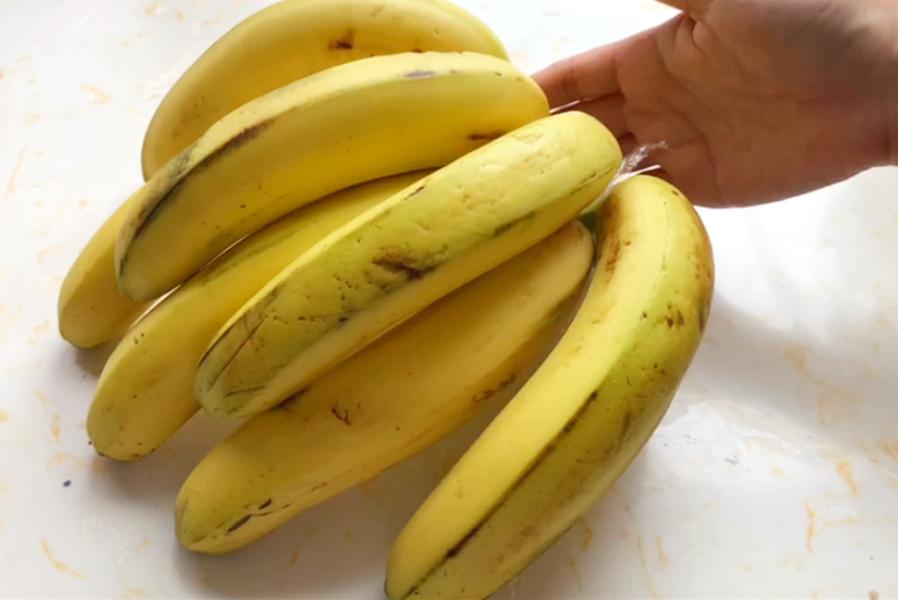 买香蕉买黄的还是买青的,买香蕉挑直的还是选有黑点的