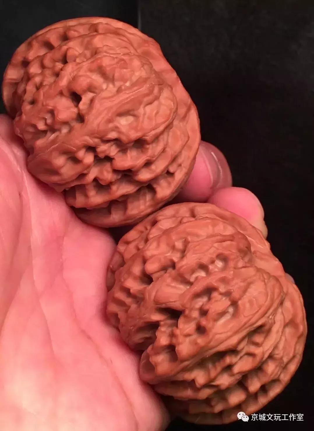 三分修保养详解,文玩核桃三分搓揉七分养