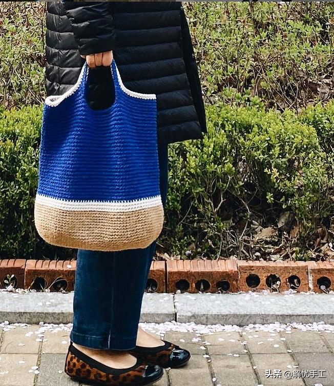 简单漂亮的小包包钩针教程,韩国钩针钩桌布花样教程