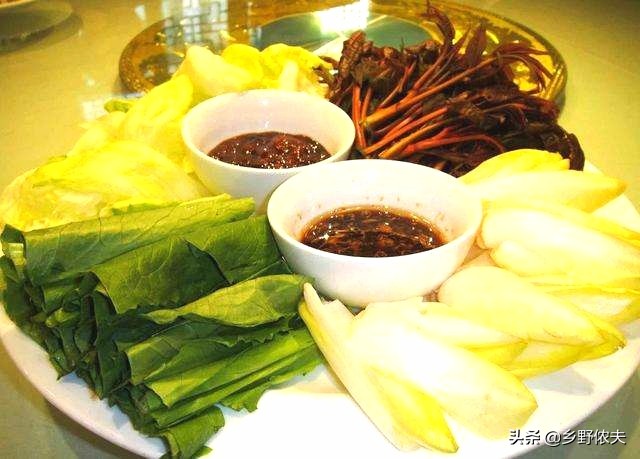 舌尖上的中国东北人爱吃大酱,知道东北人为啥爱吃大酱吗