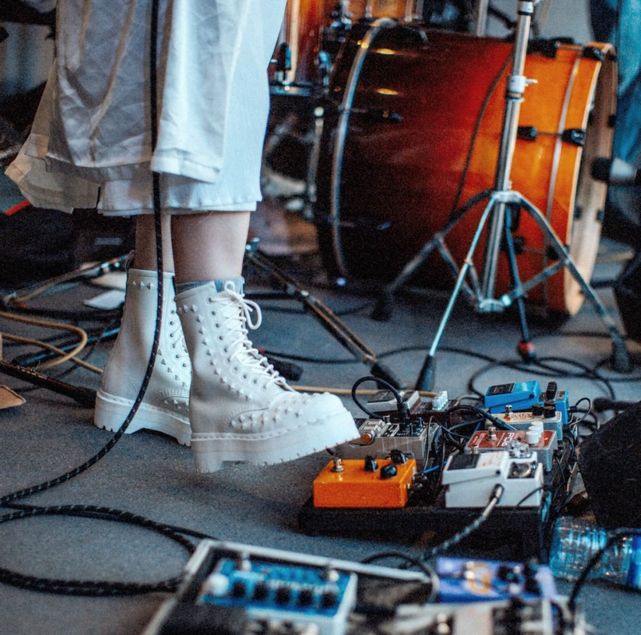 杨幂穿初恋鞋视频,杨幂潮鞋