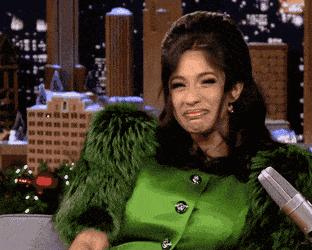 脱衣舞娘卡迪B的心酸成名史：隆过胸，差点死在手术台上