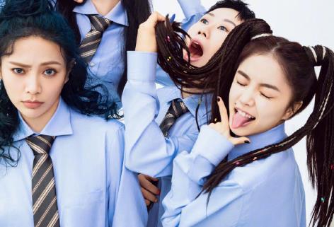 刘雨昕虞书欣有爱瞬间,刘雨昕虞书欣头发