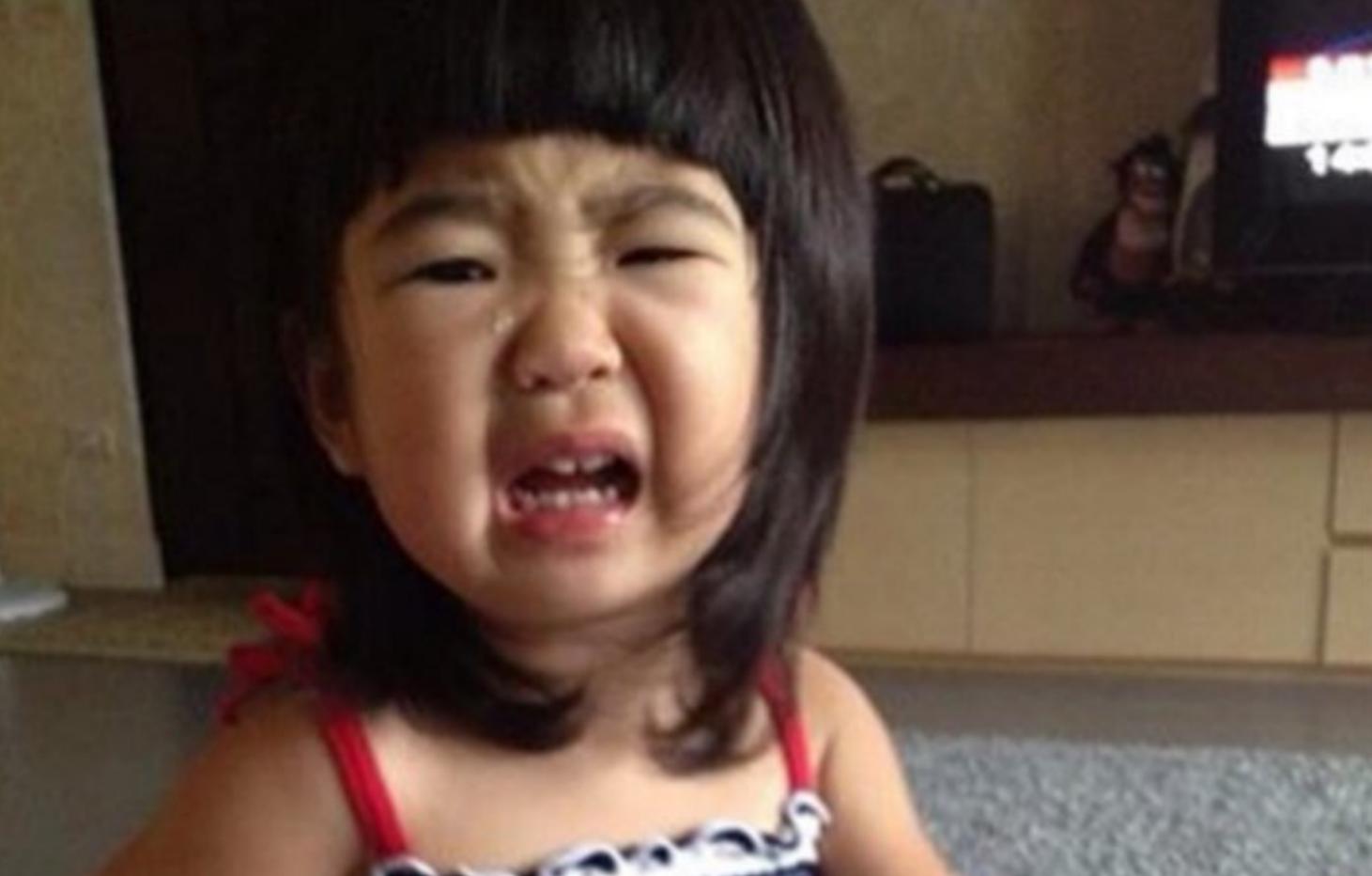 曹格女儿逆袭瓜子脸,曹格晒女儿长大了