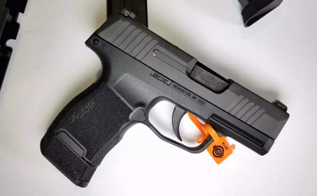 噱头大于实质——传奇的SIGP210手枪推出紧凑便携型