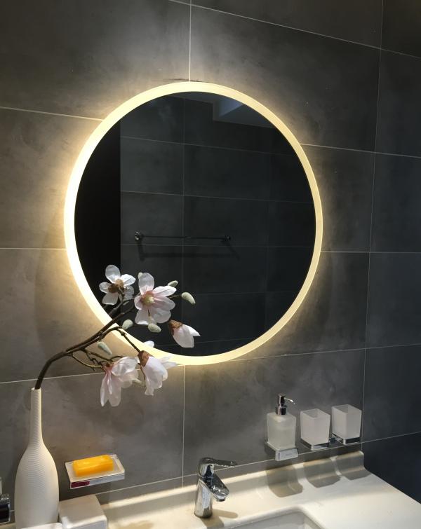 卫生间浴室柜马桶淋浴房搭配,卫生间淋浴房马桶洗手盆如何布置