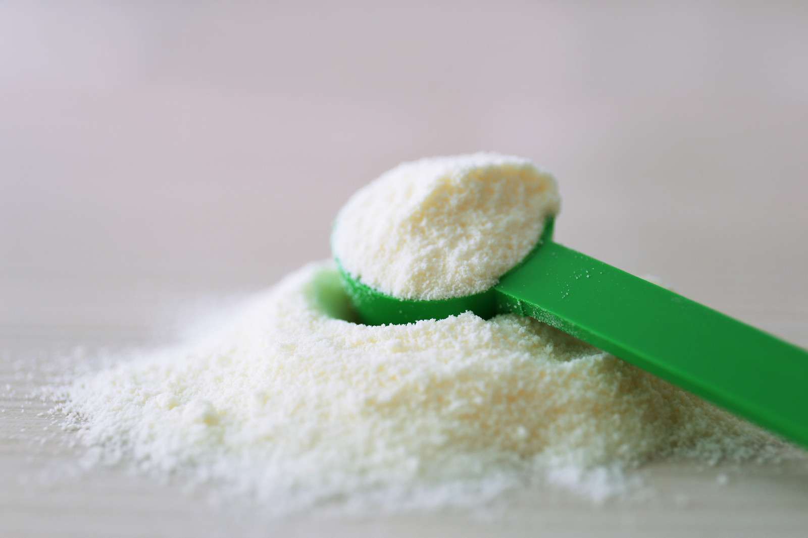 奶粉吃出大头娃娃的是哪个牌子,湖南郴州大头娃娃奶粉持续发酵