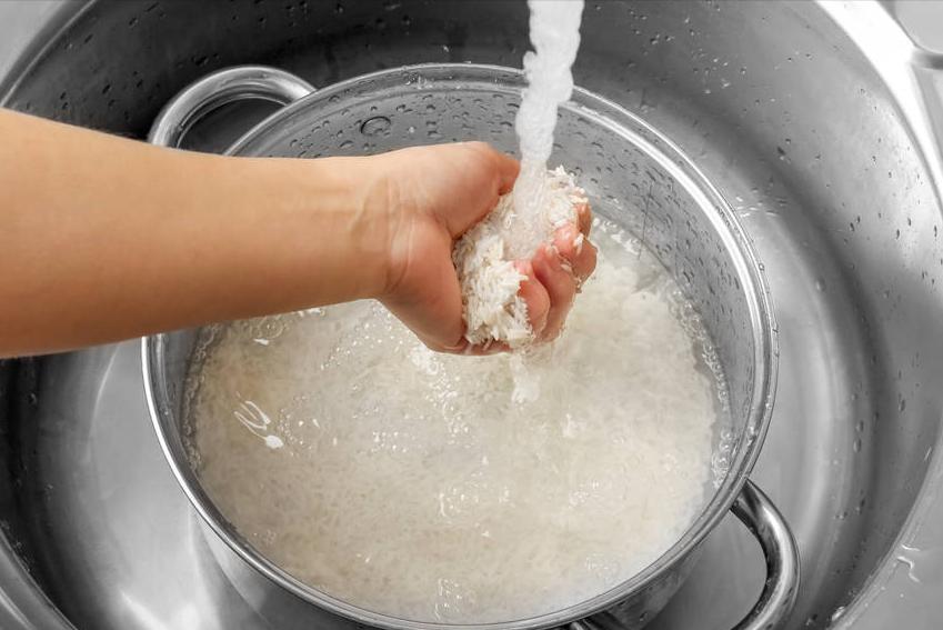 西兰花用开水焯一下能去掉虫卵吗,西兰花里面的虫卵高温可以杀死吗