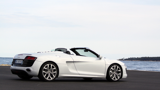 视频测试-奥迪R8V10Spyder:自由V10