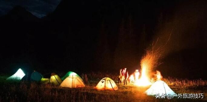 徒步露营户外装备全套一体,户外徒步露营装备套装推荐