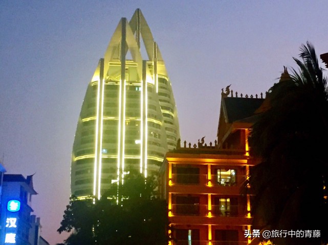 西双版纳景洪城攻略 (西双版纳景洪告庄夜市美景)