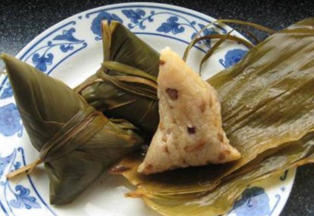 煮粽子是开水下锅还是冷水下锅,煮粽子是冷水下锅还是开水下锅好