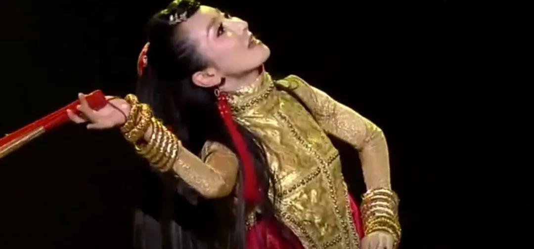 萨顶顶重新爆红,为什么萨顶顶能成为国家级歌手